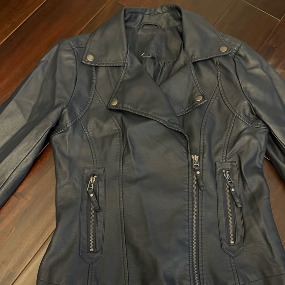 Max Studio Leather Jacket! NEW - Picture 2 of 8